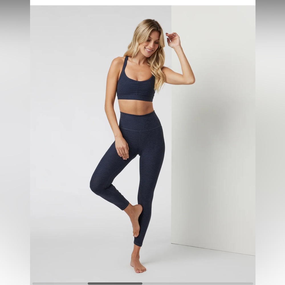 Vuori Clean Elevation Leggings in Midnight Heather